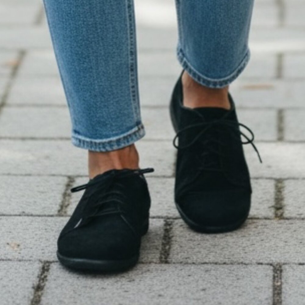 Munro American Black Suede Round Toe Lace Up Comfort Work Shoe Sz 8-1/2‎ W #198F